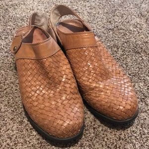 Ariat basketweave mules